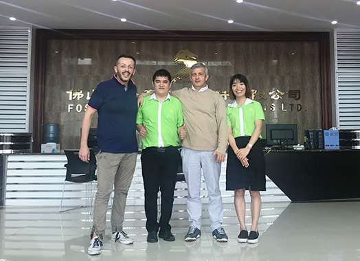 眾多客商前往晟豪家具洽談，我們一睹客商風(fēng)采！